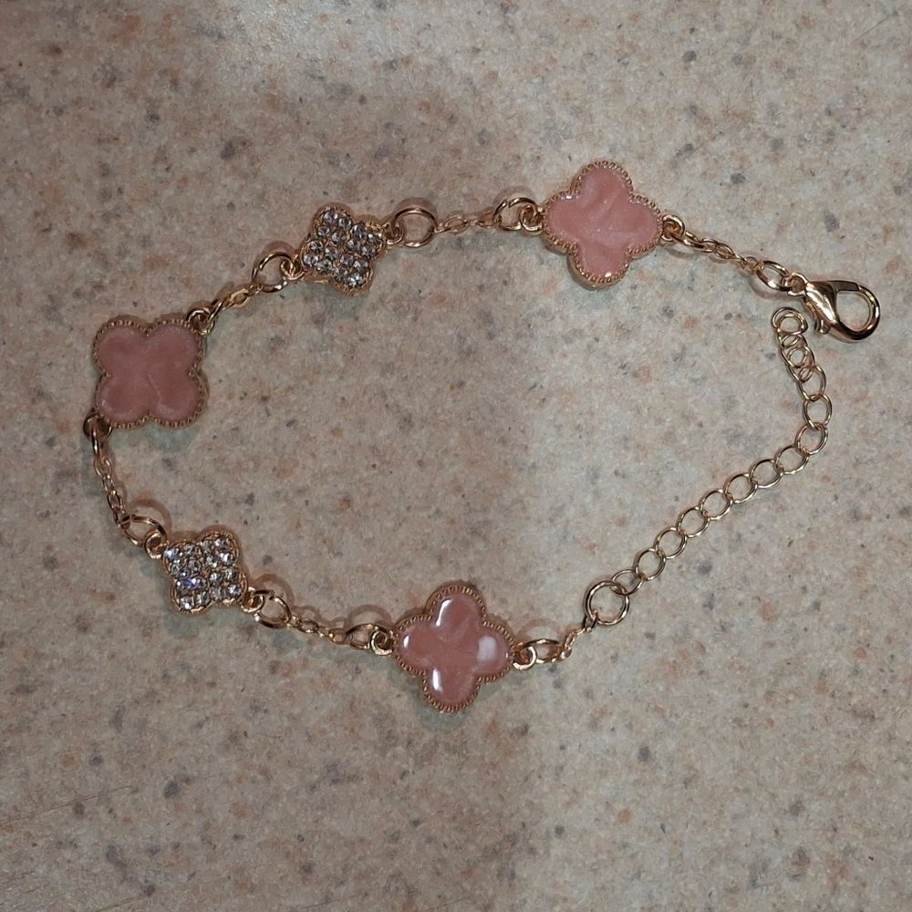 Gold & Pink Quatrfoil Clover Bracelet